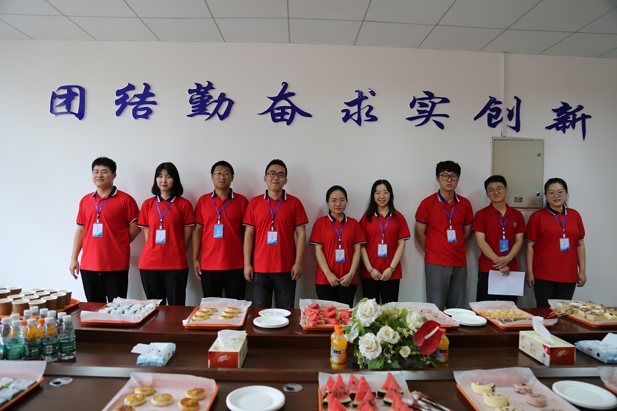 1565232206178095098.jpg 浼氬姟灏忕粍.jpg
